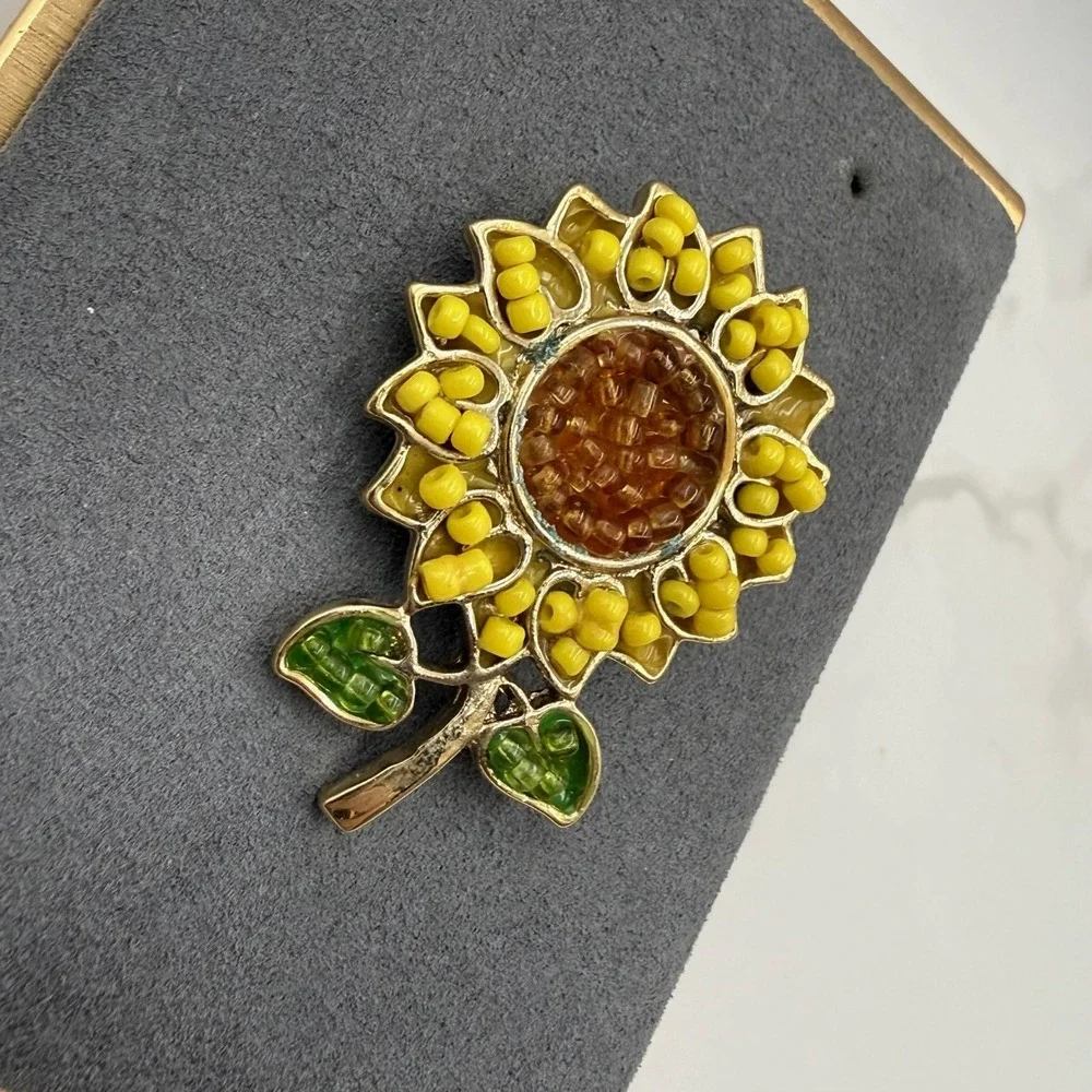 Vintage Alloy‎ Sunflower Gold-Toned Beaded Fashion Decorative Enamel Brooch Pin